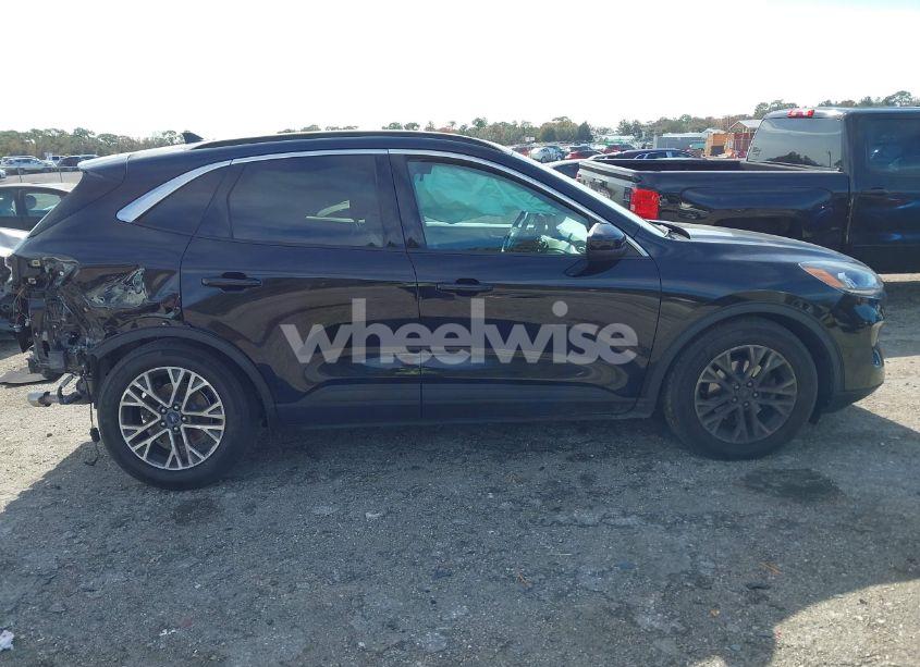 Photo 13 of 2021 Ford Escape SEL (VIN 1FMCU0H64MUB07816)