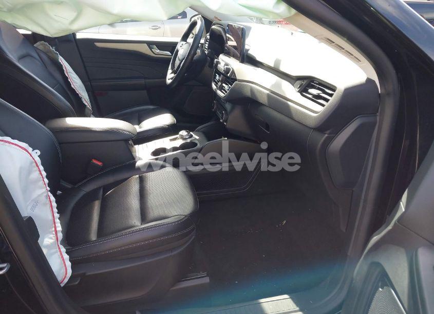 Photo 5 of 2021 Ford Escape SEL (VIN 1FMCU0H64MUB07816)