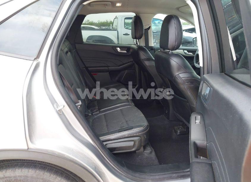 Photo 8 of 2022 Ford Escape SEL (VIN 1FMCU0H64NUA09189)