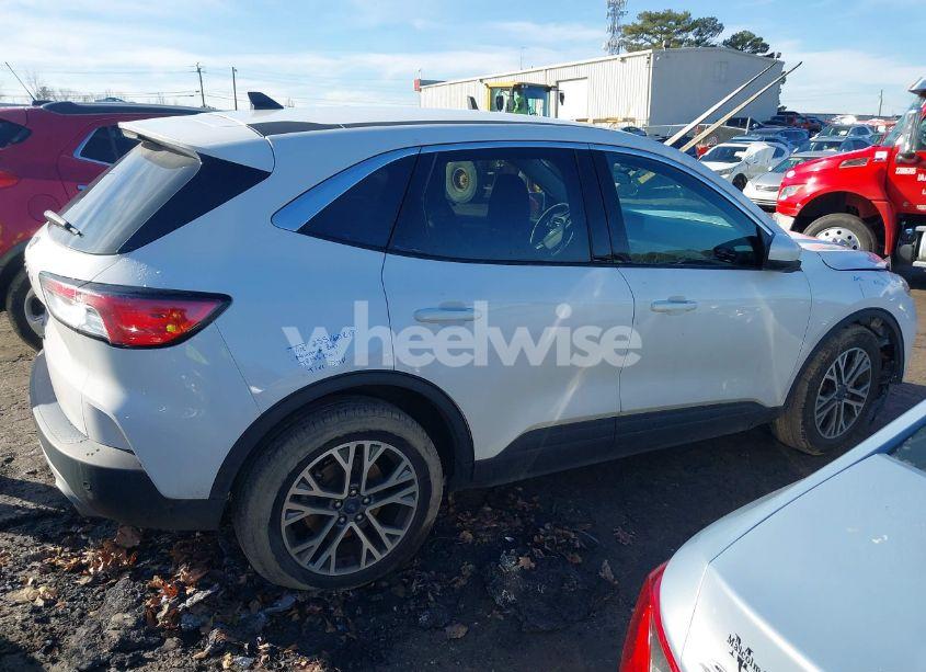 Photo 13 of 2022 Ford Escape SEL (VIN 1FMCU0H64NUA67044)