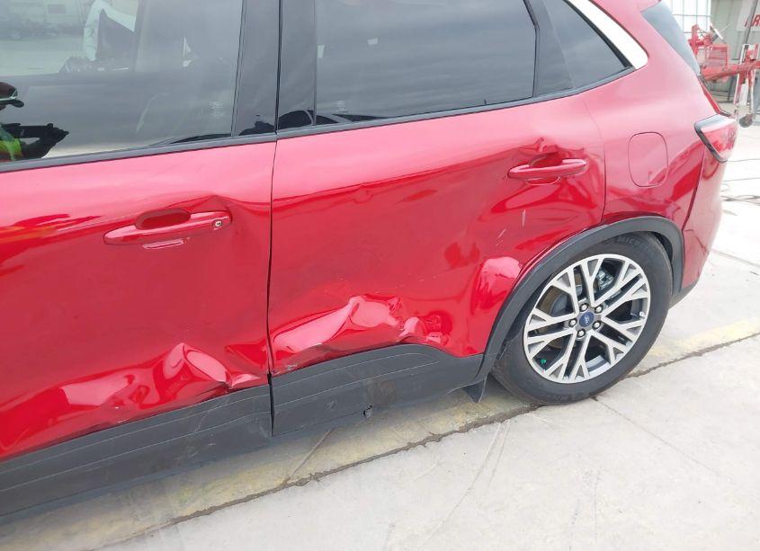 Photo 18 of 2022 Ford Escape SEL (VIN 1FMCU0H64NUA88881)