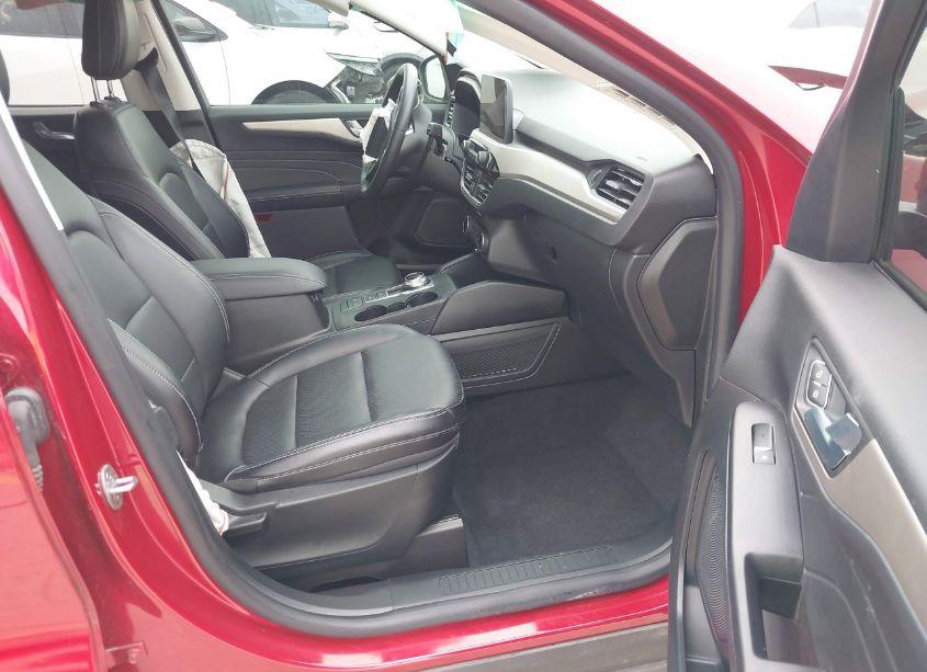 Photo 5 of 2022 Ford Escape SEL (VIN 1FMCU0H64NUA88881)