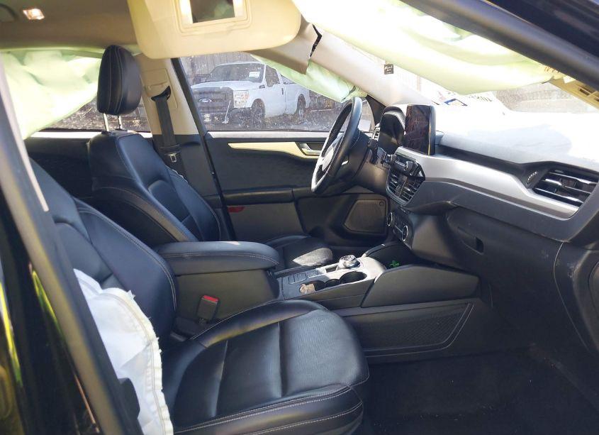 Photo 5 of 2020 Ford Escape SEL (VIN 1FMCU0H65LUA31814)