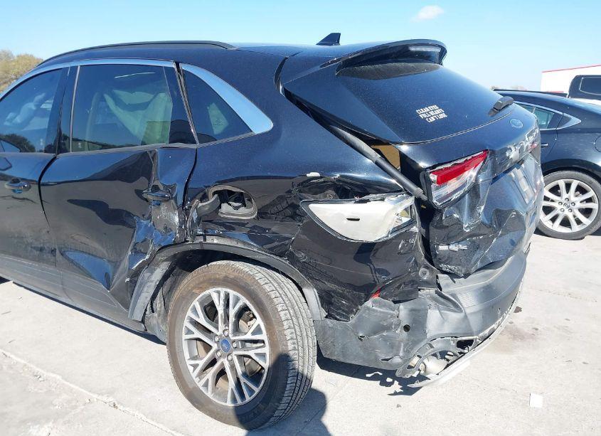 Photo 6 of 2020 Ford Escape SEL (VIN 1FMCU0H65LUA31814)