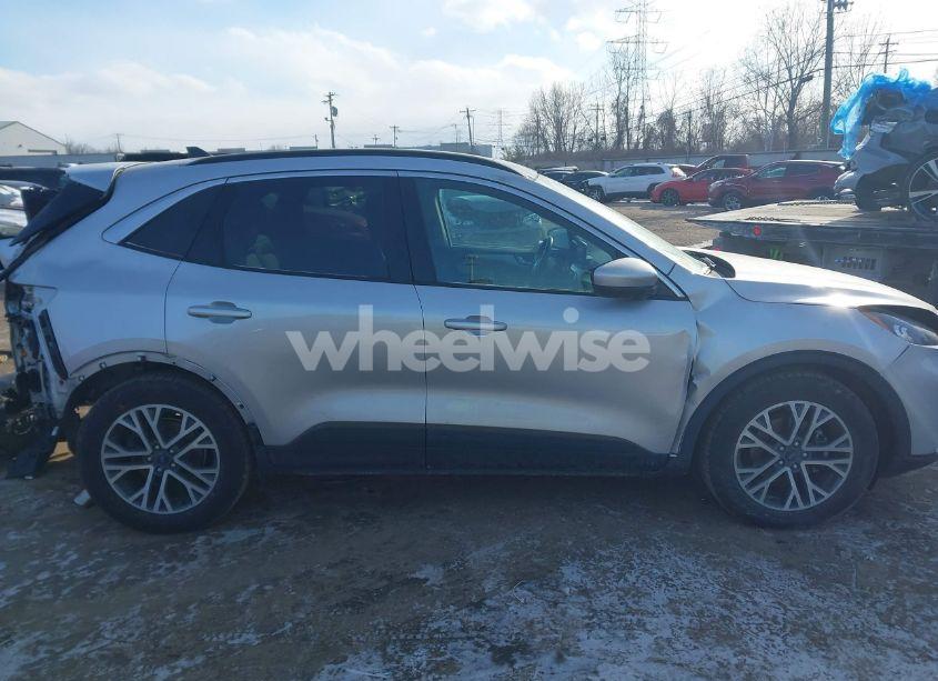 Photo 13 of 2020 Ford Escape SEL (VIN 1FMCU0H65LUC70053)