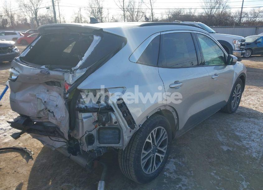 Photo 4 of 2020 Ford Escape SEL (VIN 1FMCU0H65LUC70053)