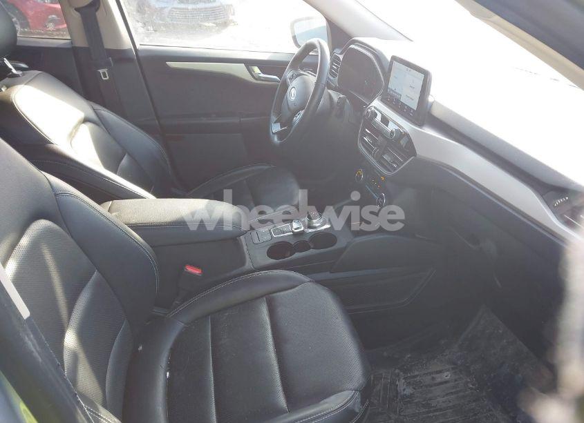 Photo 5 of 2020 Ford Escape SEL (VIN 1FMCU0H65LUC70053)