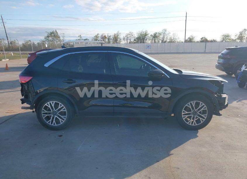 Photo 13 of 2021 Ford Escape SEL (VIN 1FMCU0H65MUA18773)