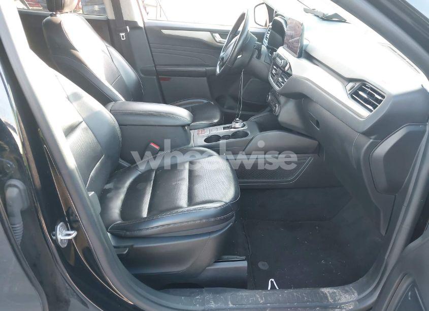 Photo 5 of 2021 Ford Escape SEL (VIN 1FMCU0H65MUA18773)