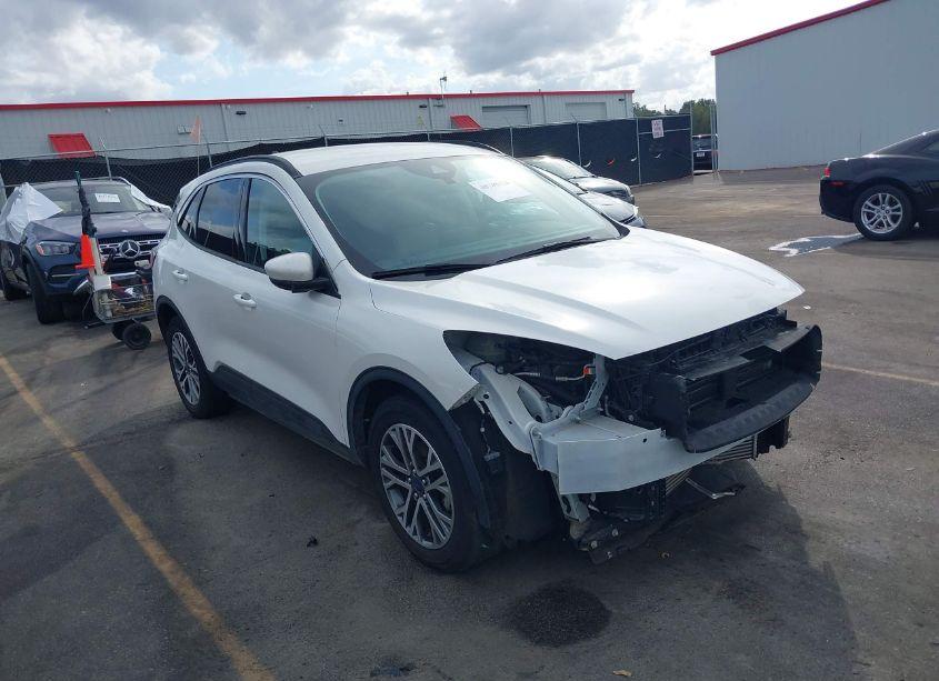 2021 Ford Escape SEL (VIN 1FMCU0H65MUA45861) main photo