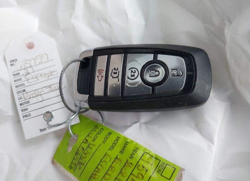 Photo 11 of 2021 Ford Escape SEL (VIN 1FMCU0H65MUA56956)