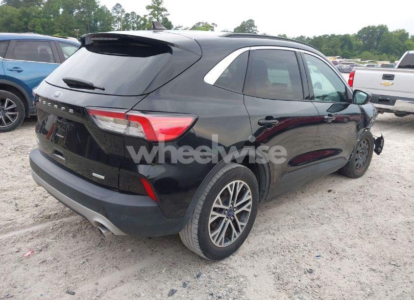 Photo 4 of 2020 Ford Escape SEL (VIN 1FMCU0H66LUB10277)