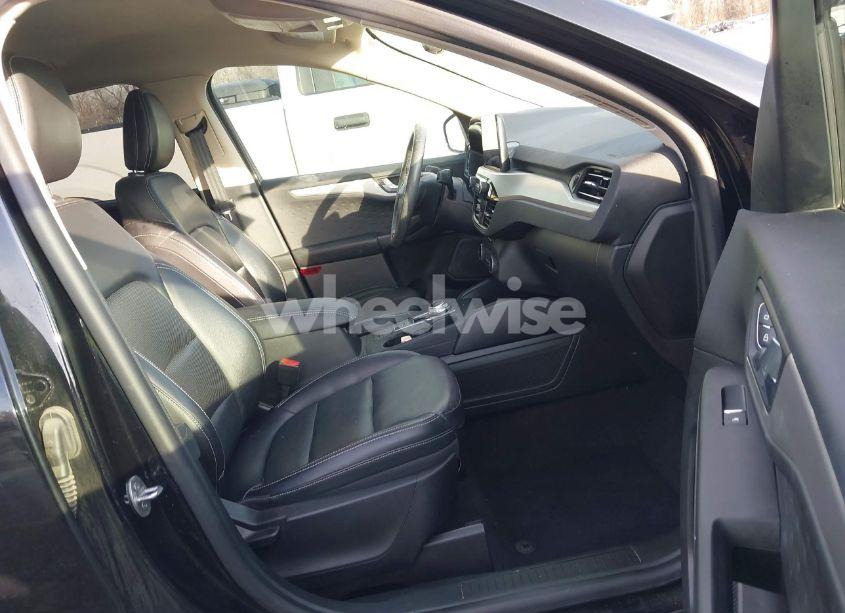 Photo 5 of 2020 Ford Escape SEL (VIN 1FMCU0H66LUB65697)