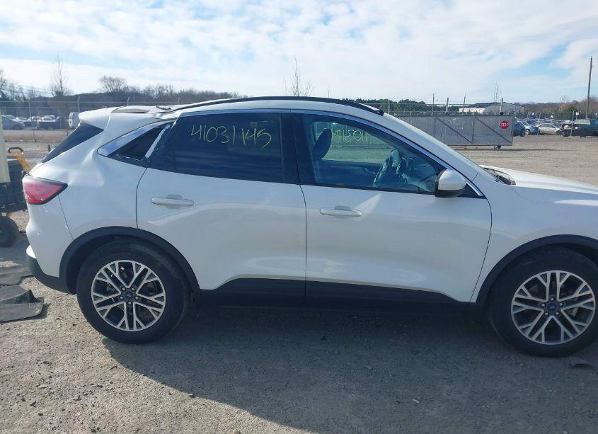 Photo 13 of 2020 Ford Escape SEL (VIN 1FMCU0H66LUC21430)