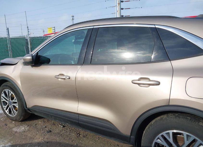 Photo 14 of 2021 Ford Escape SEL (VIN 1FMCU0H66MUA46792)