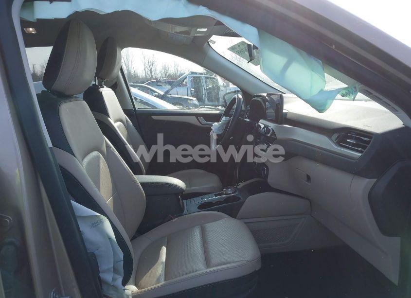 Photo 5 of 2021 Ford Escape SEL (VIN 1FMCU0H66MUA46792)