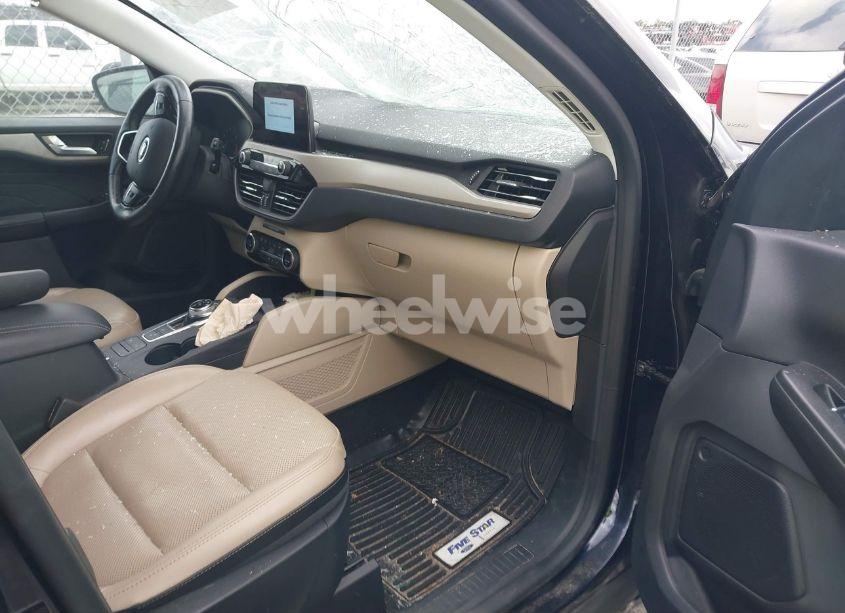 Photo 5 of 2021 Ford Escape SEL (VIN 1FMCU0H66MUA56710)