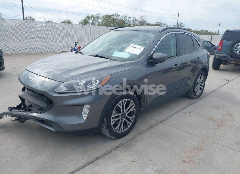 Photo 2 of 2021 Ford Escape SEL (VIN 1FMCU0H67MUA12912)