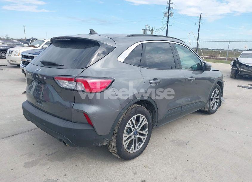 Photo 4 of 2021 Ford Escape SEL (VIN 1FMCU0H67MUA12912)