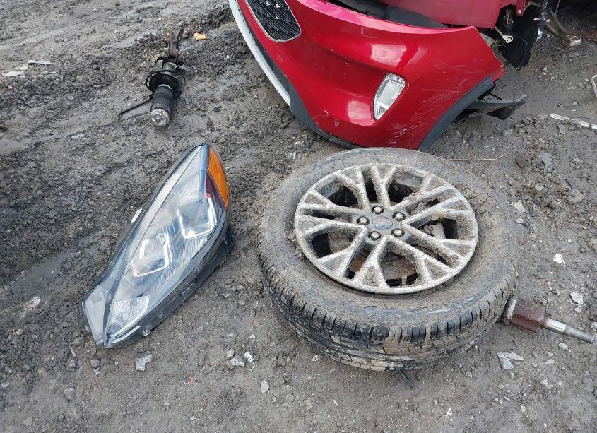 Photo 12 of 2020 Ford Escape SEL (VIN 1FMCU0H68LUB14444)