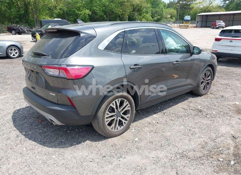 Photo 4 of 2020 Ford Escape SEL (VIN 1FMCU0H69LUB18115)