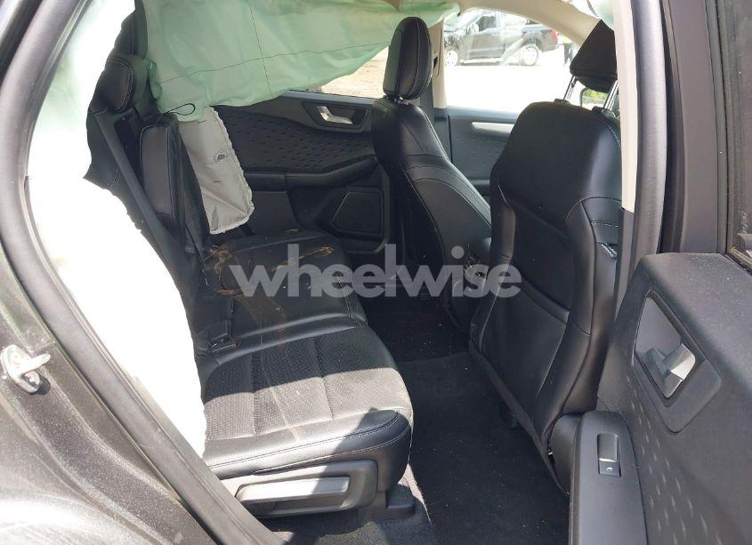 Photo 8 of 2020 Ford Escape SEL (VIN 1FMCU0H69LUB18115)