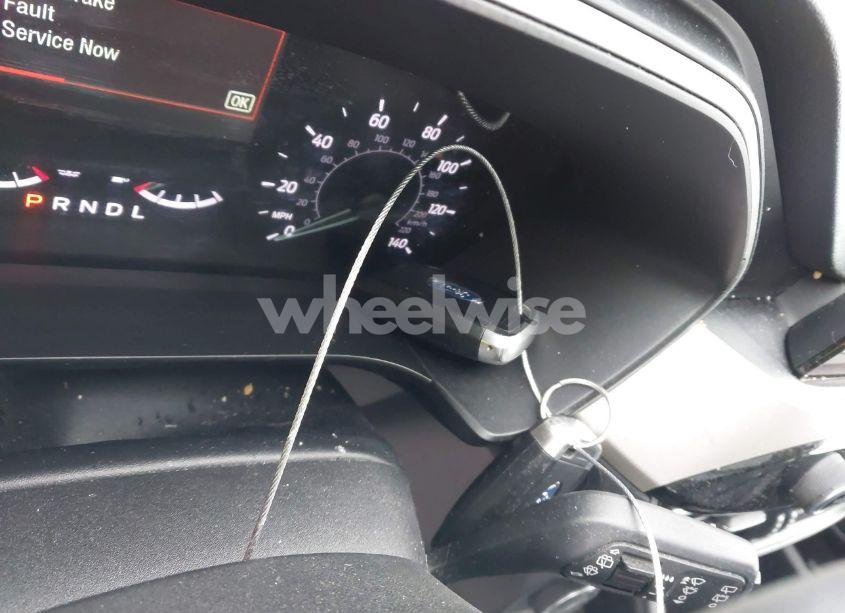 Photo 11 of 2020 Ford Escape SEL (VIN 1FMCU0H69LUC24046)