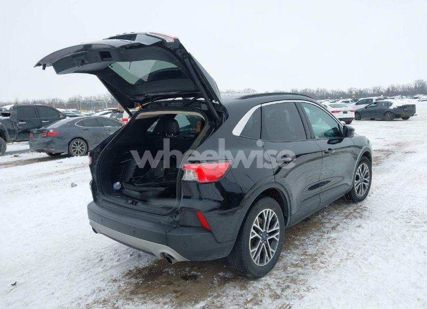 Photo 4 of 2020 Ford Escape SEL (VIN 1FMCU0H69LUC24046)