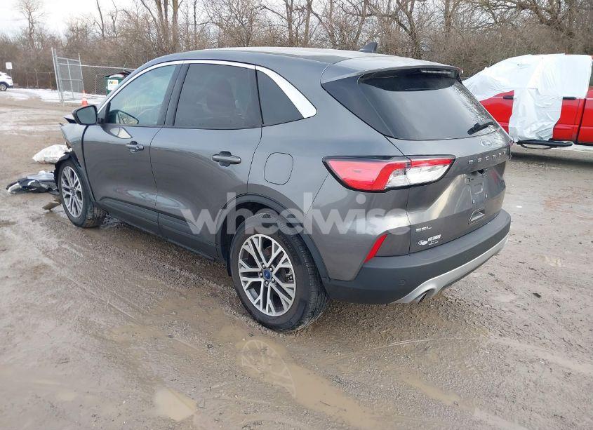 Photo 3 of 2022 Ford Escape SEL (VIN 1FMCU0H69NUA31642)