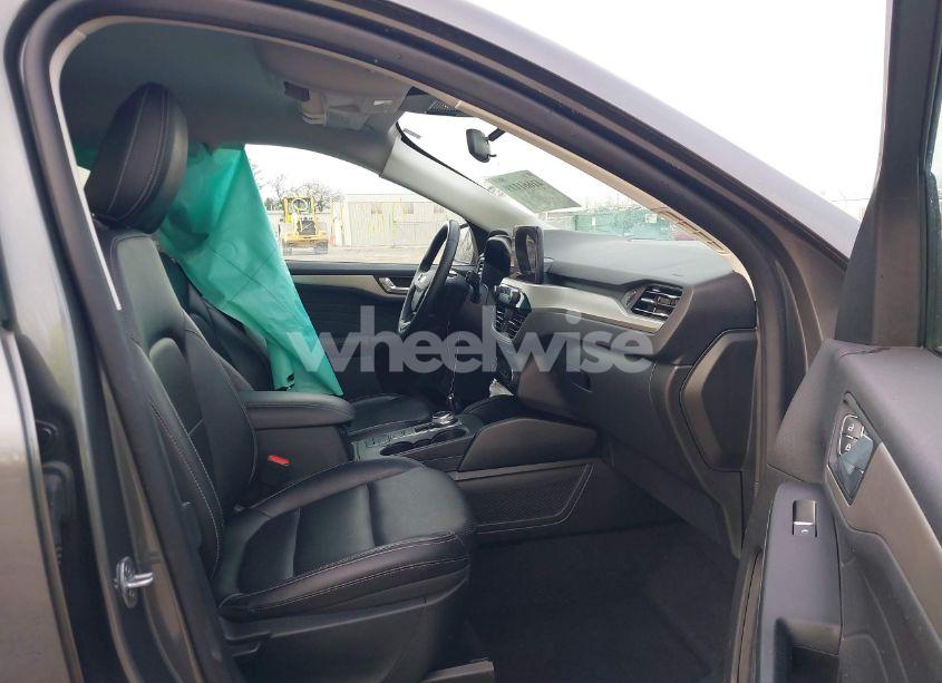 Photo 5 of 2022 Ford Escape SEL (VIN 1FMCU0H69NUA31642)