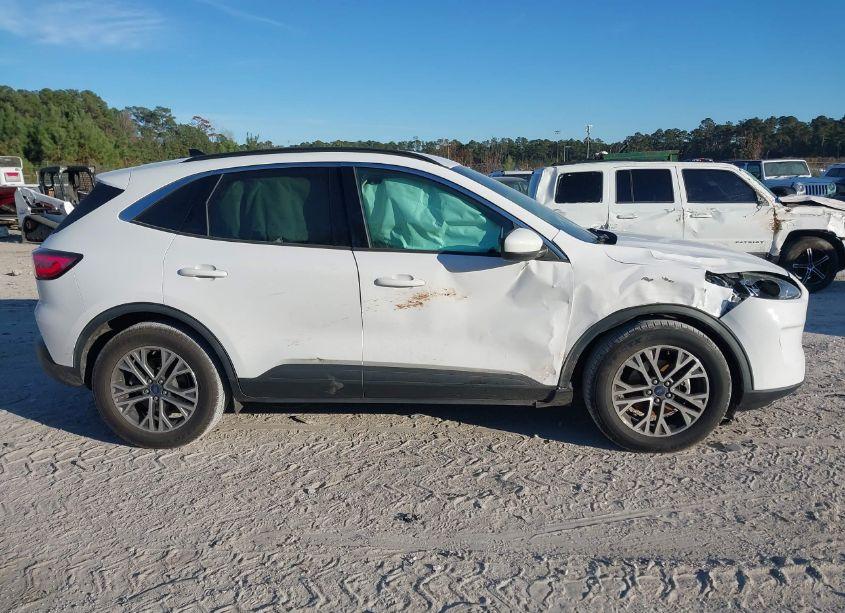 Photo 13 of 2020 Ford Escape SEL (VIN 1FMCU0H6XLUA22932)