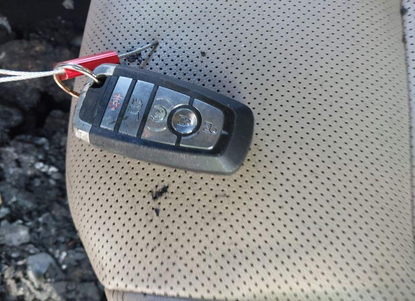 Photo 11 of 2021 Ford Escape SEL (VIN 1FMCU0H6XMUB19002)