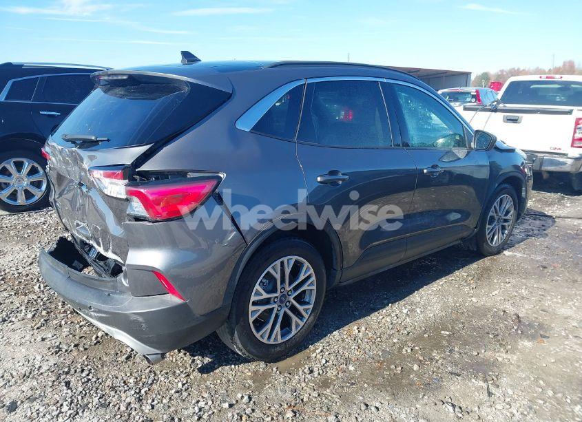 Photo 4 of 2022 Ford Escape SEL (VIN 1FMCU0H6XNUB89441)