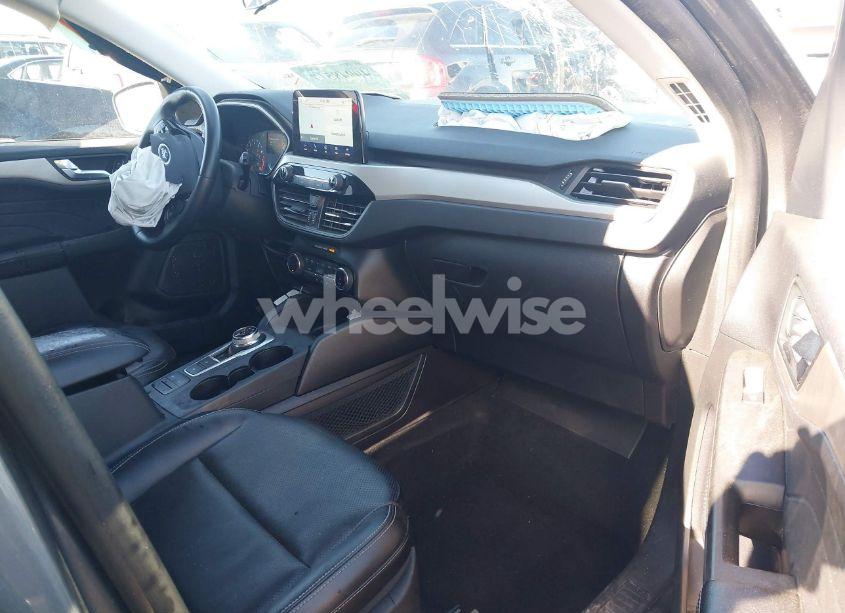 Photo 5 of 2022 Ford Escape SEL (VIN 1FMCU0H6XNUB89441)