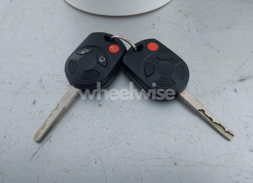 Photo 11 of 2013 Ford Escape SEL (VIN 1FMCU0H91DUD02864)