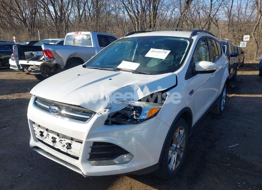Photo 2 of 2013 Ford Escape SEL (VIN 1FMCU0H91DUD36738)