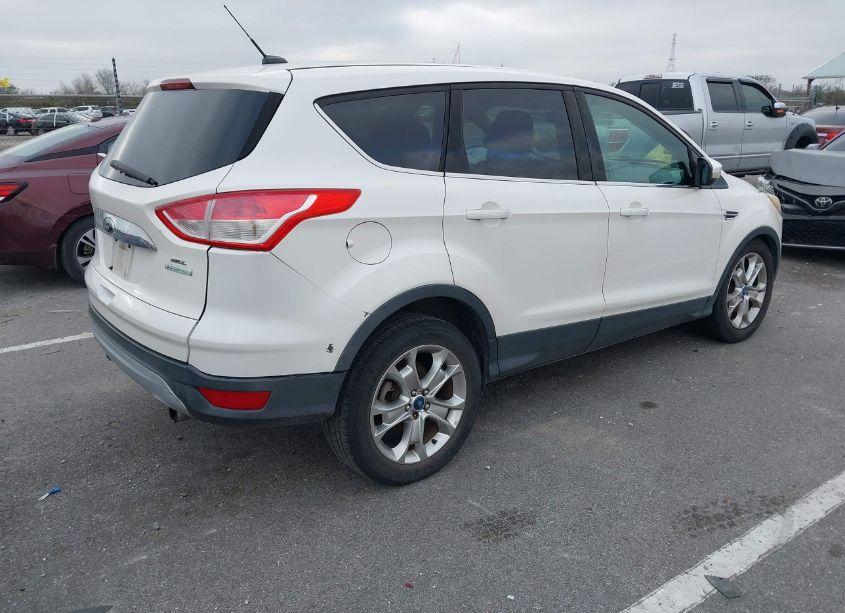 Photo 4 of 2013 Ford Escape SEL (VIN 1FMCU0H92DUA10818)
