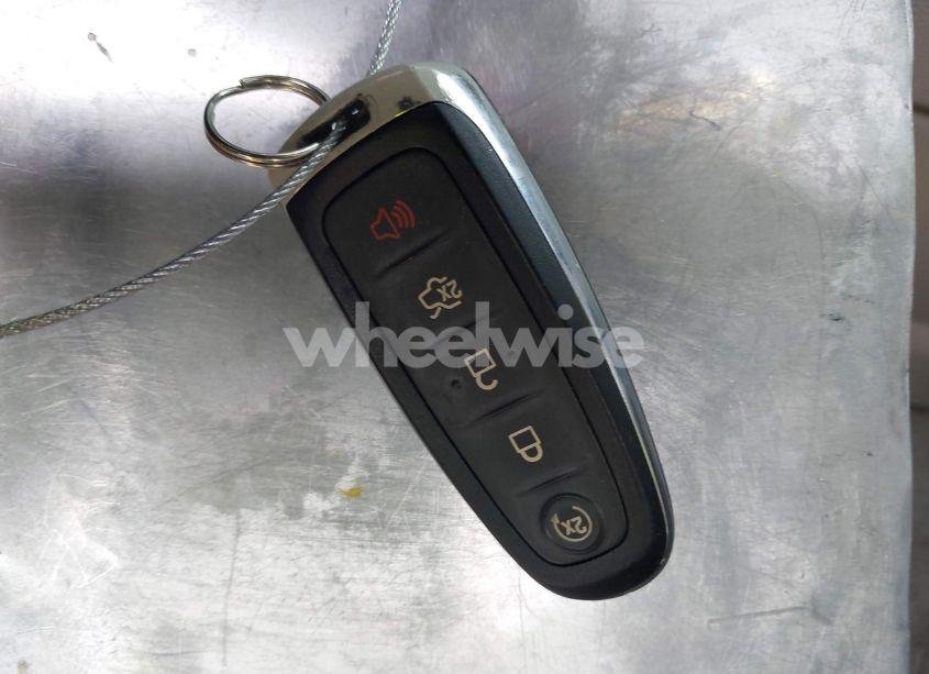 Photo 11 of 2013 Ford Escape SEL (VIN 1FMCU0H92DUA70999)