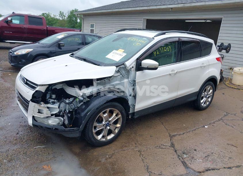 Photo 2 of 2013 Ford Escape SEL (VIN 1FMCU0H92DUA70999)