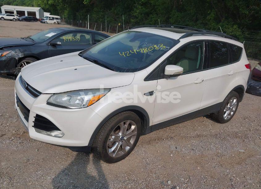 Photo 2 of 2013 Ford Escape SEL (VIN 1FMCU0H98DUB38612)
