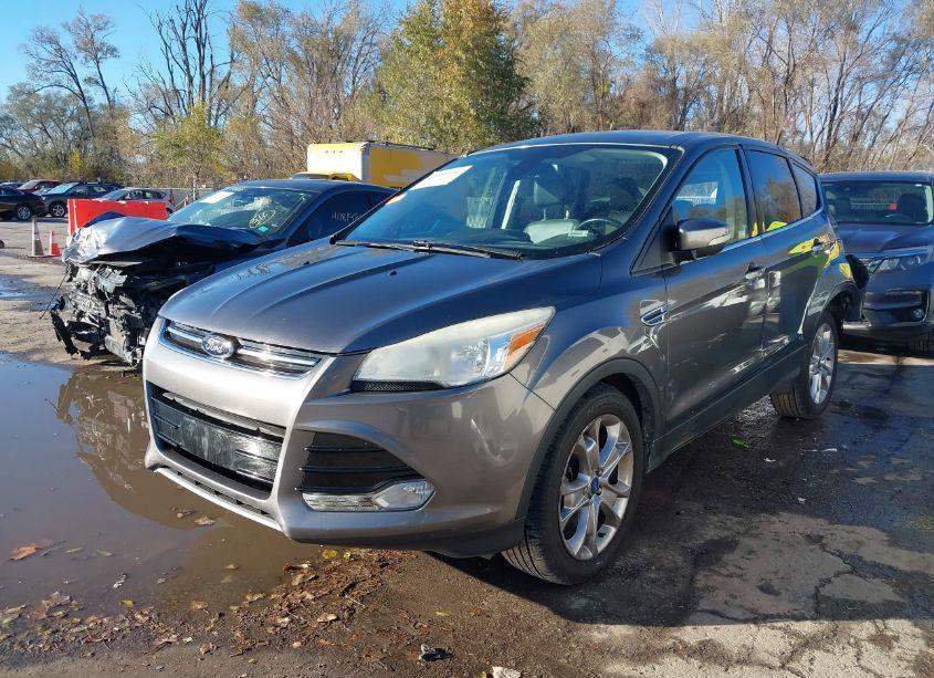 Photo 2 of 2013 Ford Escape SEL (VIN 1FMCU0H98DUB80570)
