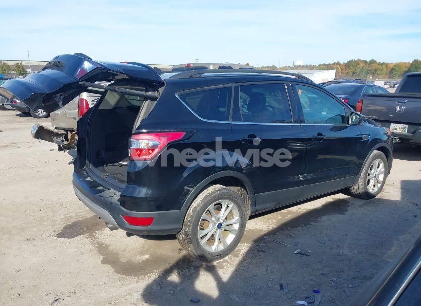 Photo 4 of 2018 Ford Escape SEL (VIN 1FMCU0HD0JUC79304)
