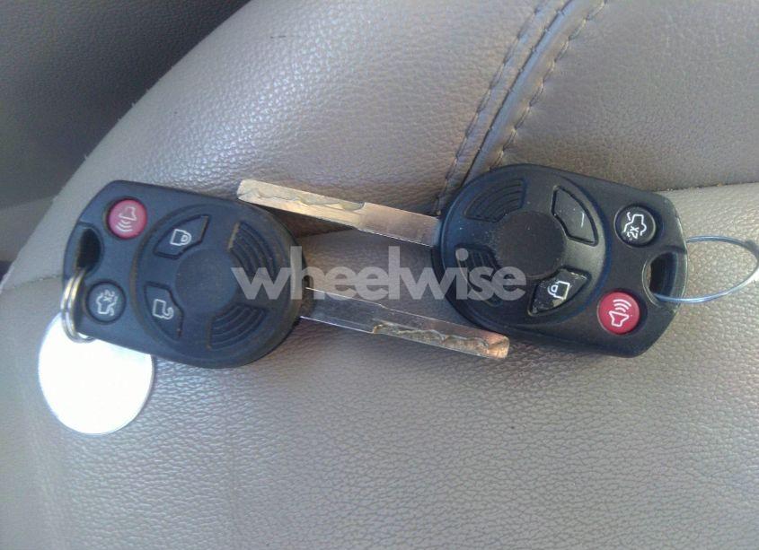 Photo 11 of 2018 Ford Escape SEL (VIN 1FMCU0HD0JUD00653)