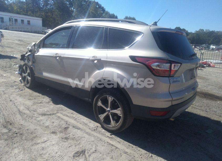 Photo 3 of 2018 Ford Escape SEL (VIN 1FMCU0HD0JUD00653)