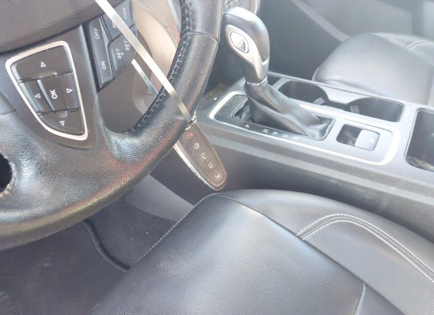 Photo 11 of 2019 Ford Escape SEL (VIN 1FMCU0HD0KUB23460)
