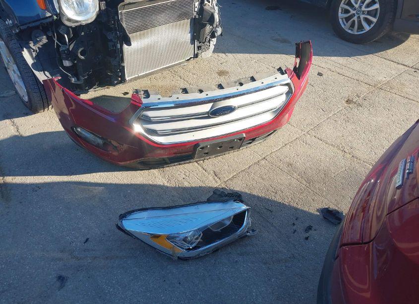 Photo 12 of 2019 Ford Escape SEL (VIN 1FMCU0HD0KUB23460)