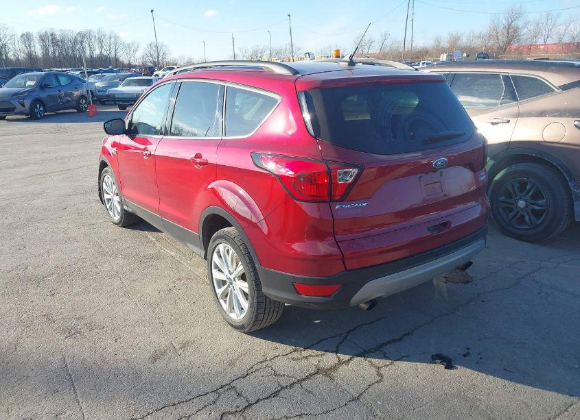 Photo 3 of 2019 Ford Escape SEL (VIN 1FMCU0HD0KUB23460)
