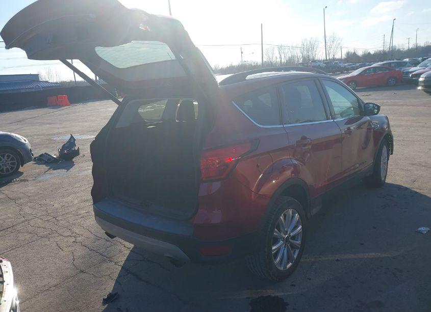 Photo 4 of 2019 Ford Escape SEL (VIN 1FMCU0HD0KUB23460)