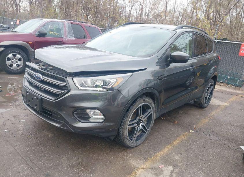 Photo 2 of 2019 Ford Escape SEL (VIN 1FMCU0HD0KUB27153)