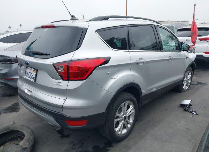 Photo 4 of 2019 Ford Escape SEL (VIN 1FMCU0HD0KUB62145)